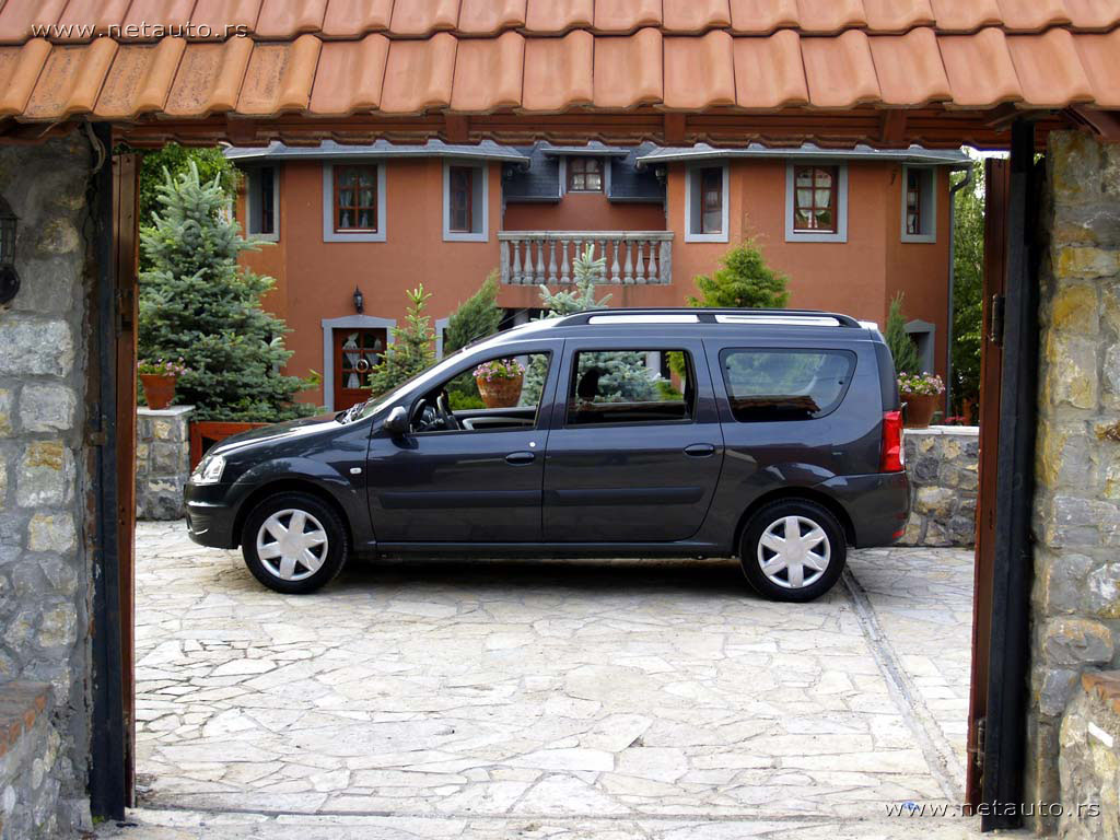 Dacia_MCV-05